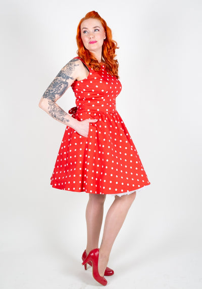 Red Polka Dot Tea Kellomekko-Lady Vintage-Miss Windy Shop